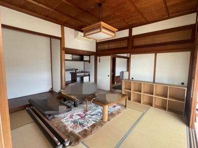 【和室】 | 桜川市本木4LDK中古住宅 | 立派な床の間があります。