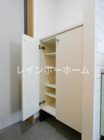 ルネス　エスポワールの玄関