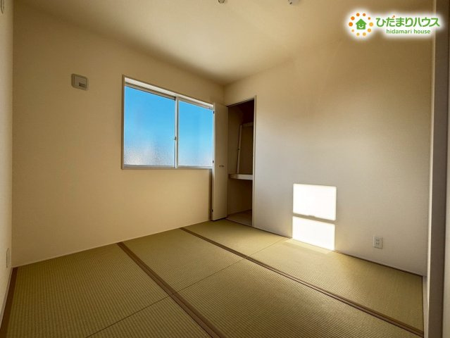 鴻巣市松原　新築戸建　リーブルガーデン02の和室|和室：4.5帖