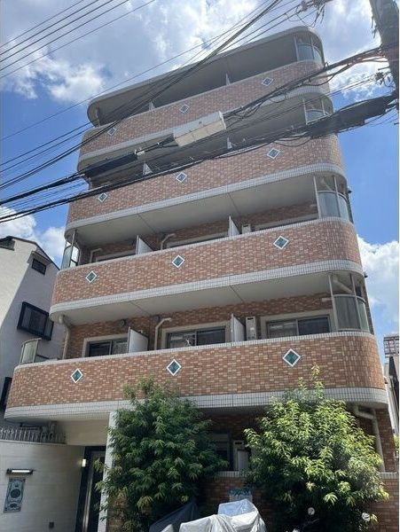 相川フラワーコートの外観