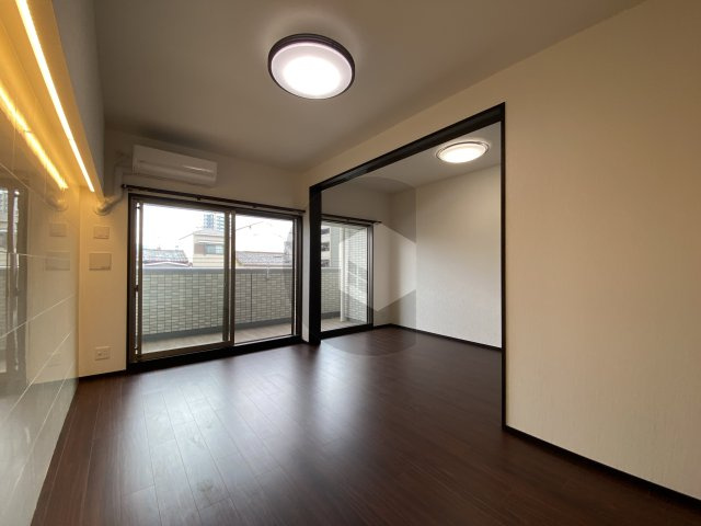 プレジオ八戸ノ里の居間・リビング