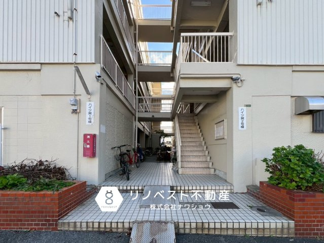 ハイツ巽のエントランス
