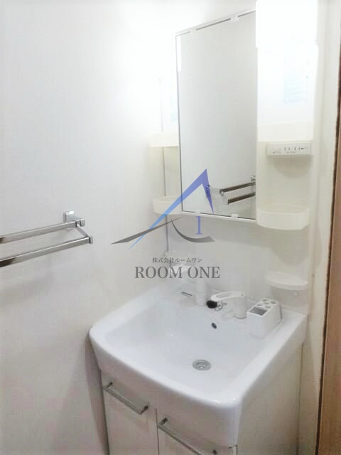 グロウ大森東の洗面所|独立洗面台です。