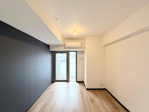 ＣＯＣＯ－ＣＨＩＬＬ　ＫＡＭＥＡＲＩの居間・リビング