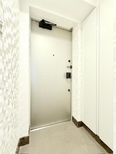 ＣＯＣＯ－ＣＨＩＬＬ　ＫＡＭＥＡＲＩの玄関