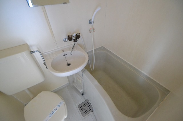 アイビルの浴室