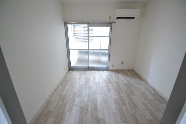 アイビルの内装