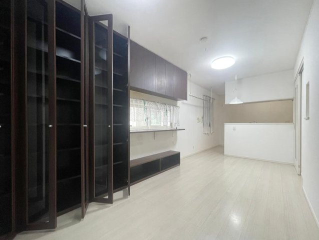 横浜市港北区綱島東5丁目 中古戸建て【仲介手数料無料】の居間・リビング