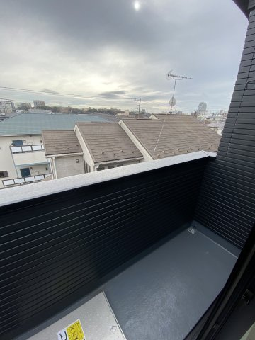 【バルコニー】