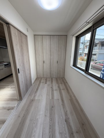 クラウンハイツ砂山南III A棟・アパート・95057の洋室|1階のお部屋です。