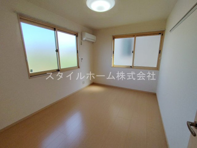 【寝室】 | ラ・ファミーユ