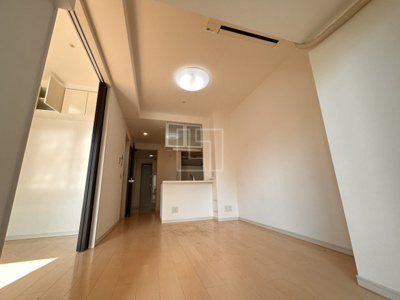 【居間・リビング】 | エステムエグゼ心斎橋 | エステムエグゼ心斎橋　リビング・ダイニングスペース