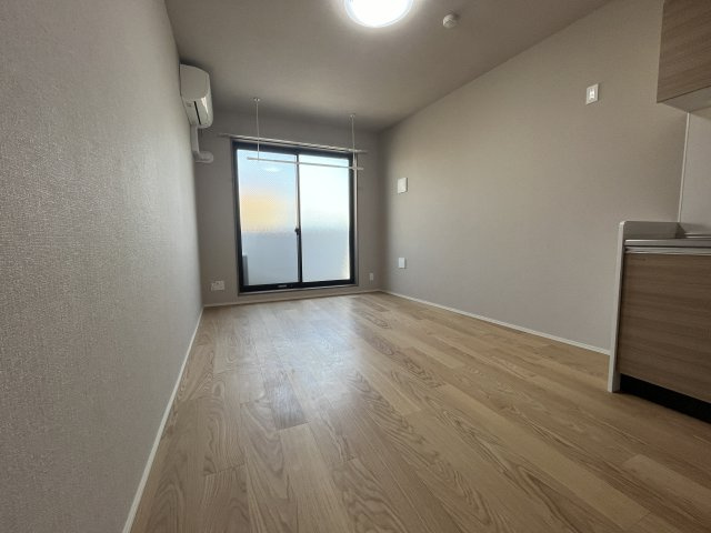 アルティザ氷川台の居間・リビング