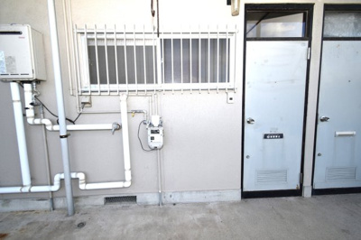 【その他共用部分】 | コーポ米原B | 洗濯機置場