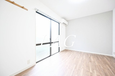 【居間・リビング】 | エスポワール（中野区） | 洋室のお部屋です。