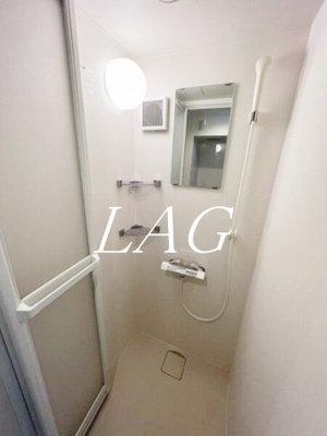 【浴室】 | レジデンス中野新橋 | シャワールームです。