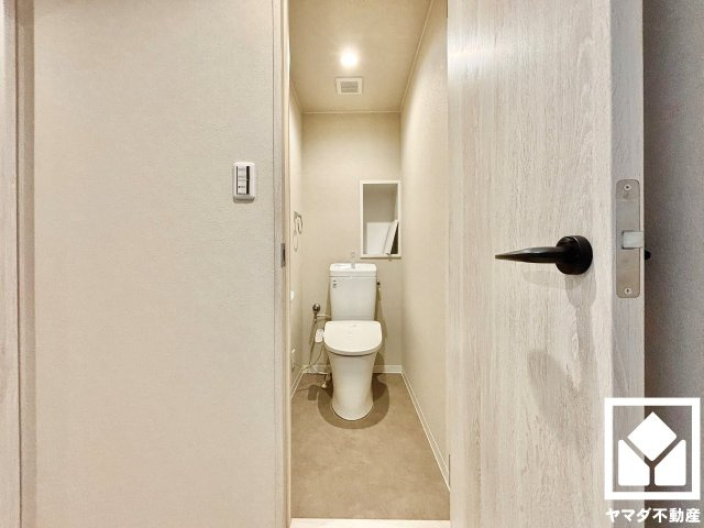 サンルシエル山科森野町の玄関