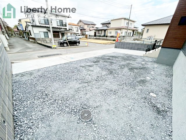 水戸市元吉田町10期　新築戸建　2号棟の駐車場