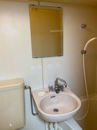 浴室内に洗面台付き！