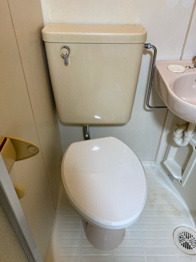 浴室内にトイレがあります☆