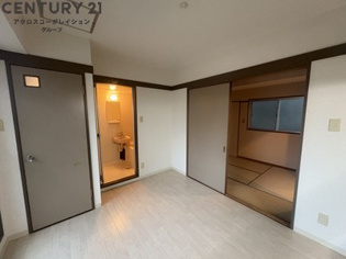 床色が明るい色合いで、とてもきれいです。
