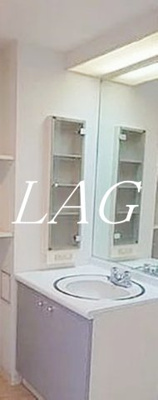 【洗面所】 | 西小山アパートメント | 独立洗面台です。