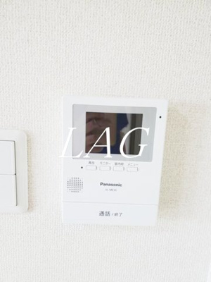 【セキュリティ】 | ハイタウン目黒 | モニター付きインターホンです。