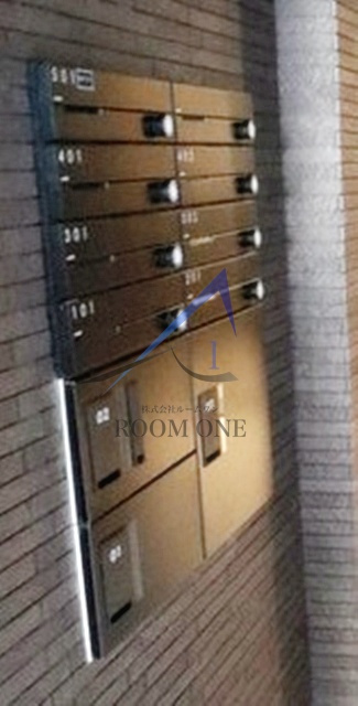 ゼクスShirokaneのその他共用部分|集合ポストです。