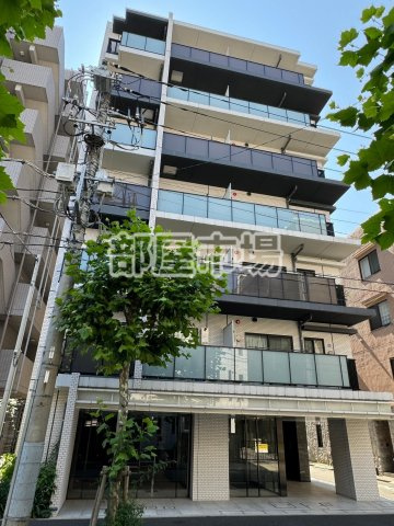 クレイシア両国ルクールの外観