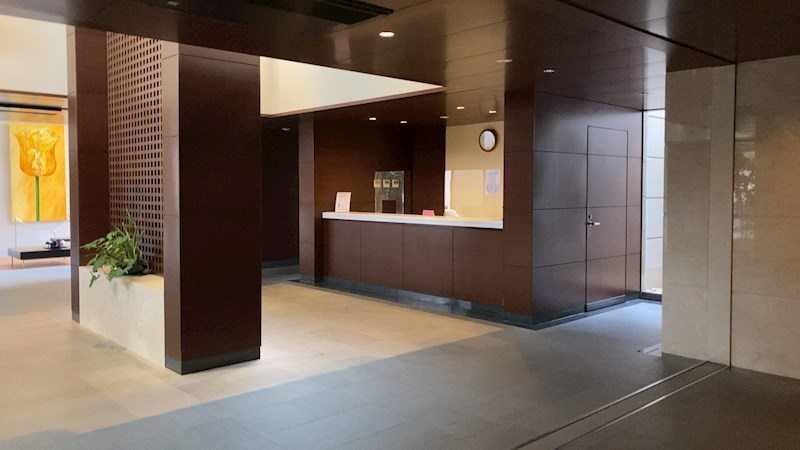 グランドメゾン星が丘山手A棟のロビー