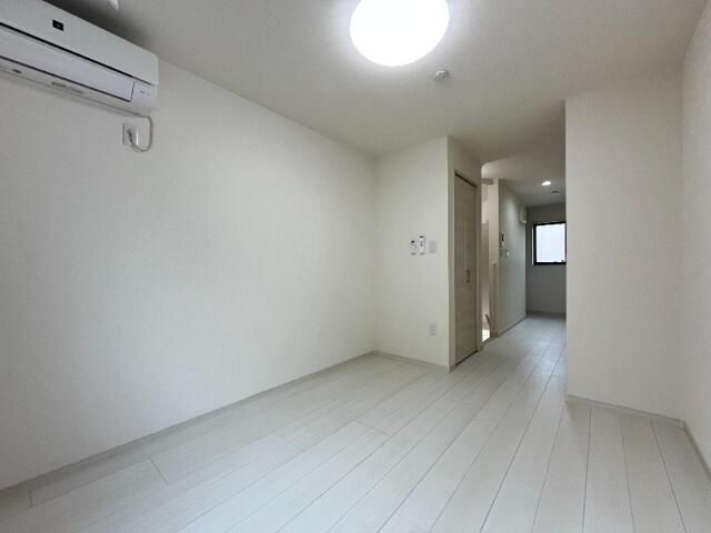 マーレ西巣鴨の居間・リビング