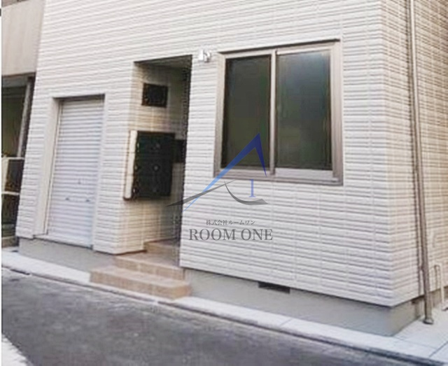 ラムダＡＩＺＡＷＡのエントランス|エントランスです。