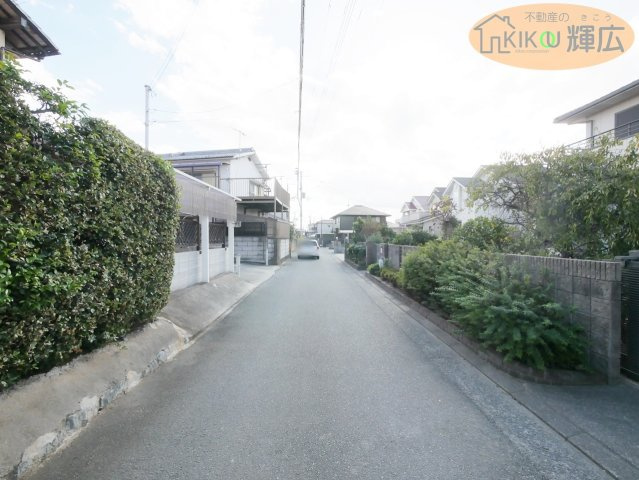 【前面道路含む現地写真】 | 加古川市加古川町大野　中古戸建