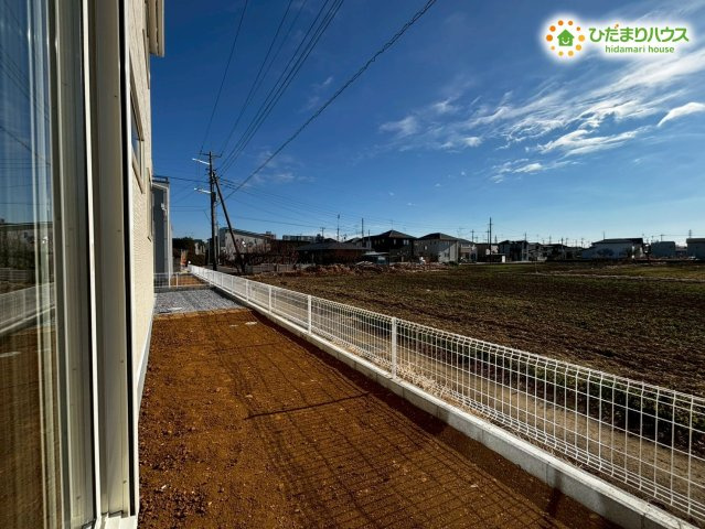 鴻巣市松原　新築戸建　リーブルガーデン05の庭