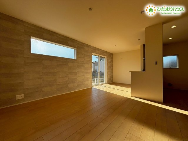 鴻巣市松原　新築戸建　リーブルガーデン05の前面道路含む現地写真