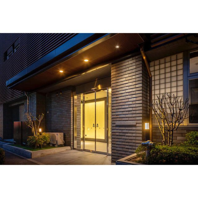 ヒルトップ・スクエアーのエントランス