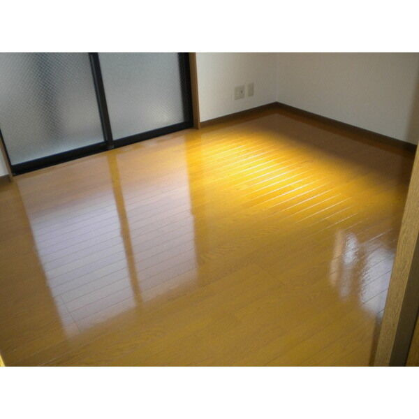 アンプルールリーブルリベルテの居間・リビング