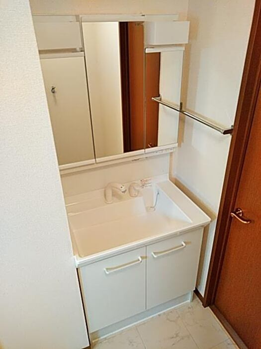 セジュール楠の洗面所|コンパクトで使いやすい洗面所