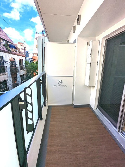 Park Axis上野イーストのバルコニー|3F