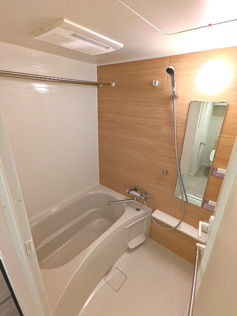 Park Axis上野イーストの浴室