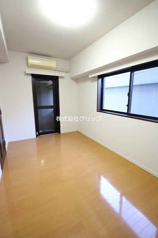 グリフィン横浜・反町公園参番館の洋室