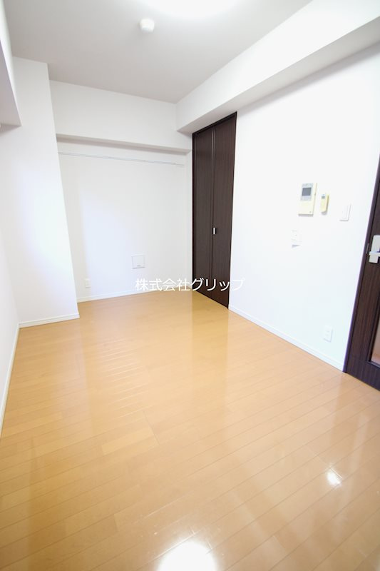 グリフィン横浜・反町公園参番館の洋室