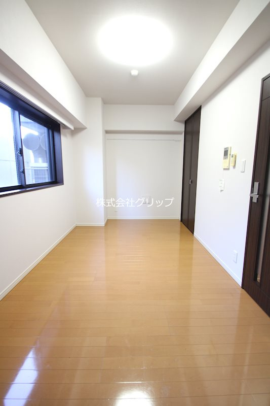 グリフィン横浜・反町公園参番館の寝室