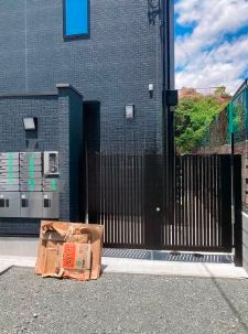 【エントランス】 | マーレ西巣鴨 | 清潔なエントランスです