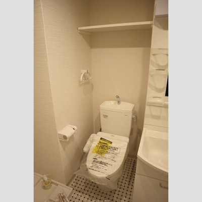 【トイレ】 | メゾニティ・クイーン阿波座 | ゆったりとした空間のトイレです