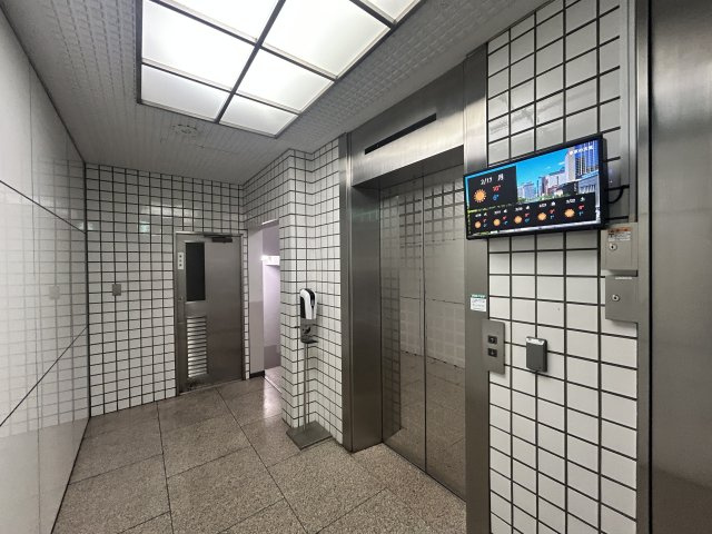 マルマン六本木　２Fのエントランス