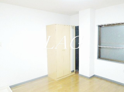 【居間・リビング】 | きすなビル | 洋室のお部屋です。