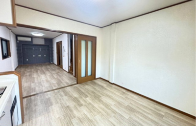 【居間・リビング】 | 八尾市老原4丁目　中古戸建