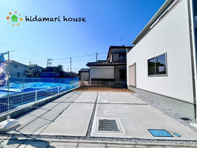 鴻巣市松原　新築戸建　リーブルガーデン07の駐車場