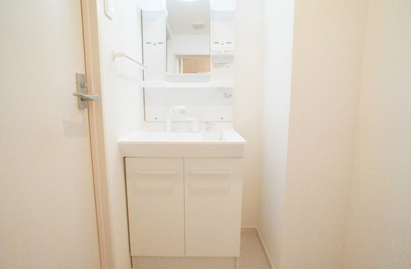 【独立洗面台】 | リブリ・F-Dressrosa.Ai